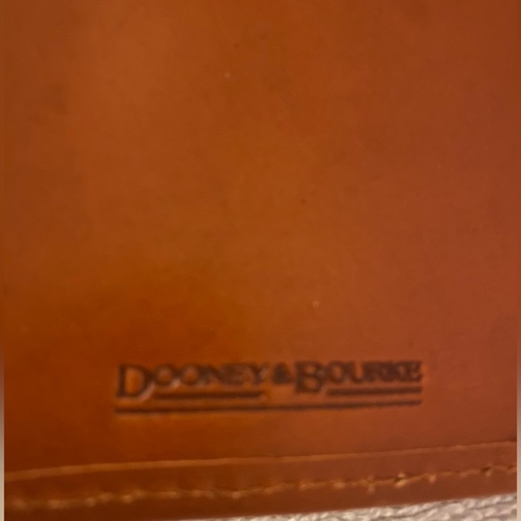 Dooney & Bourke Black Patent Leather Shoulder Handbag & Wallet EUC - Picture 10 of 14